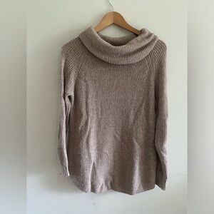 Tahari Turleneck Sweater